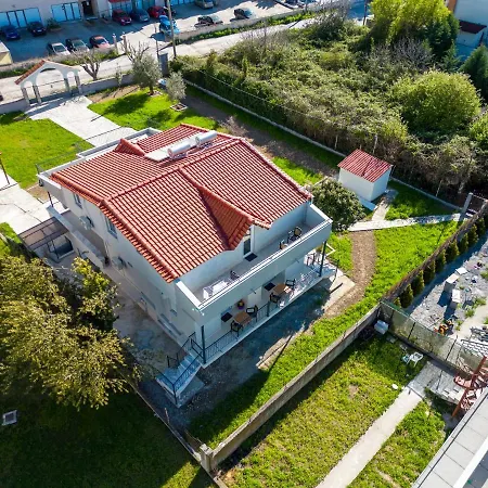 F&r Country house *