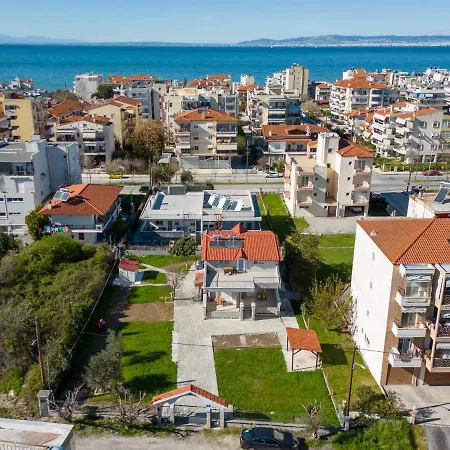 منزل ريفي F&r نيوي إيبيفاتاي